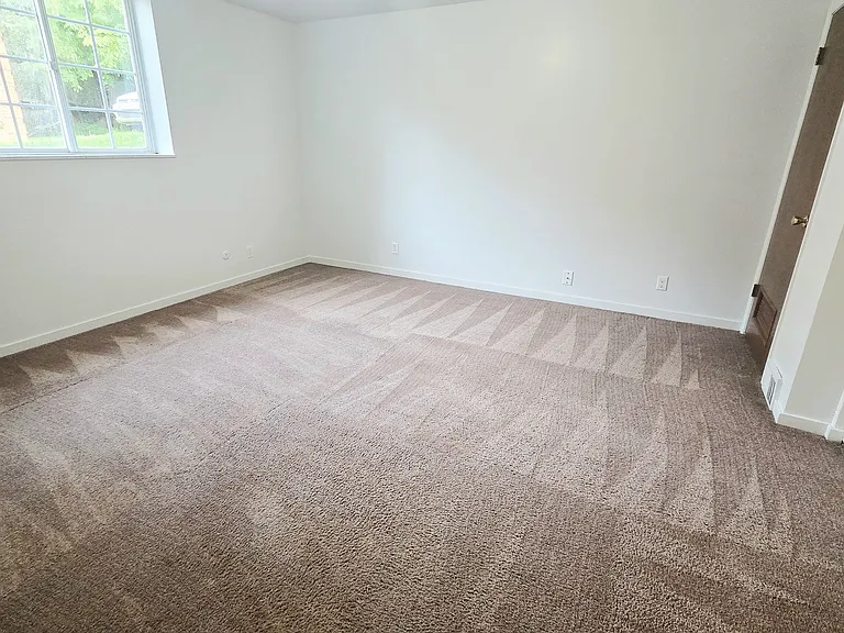 2201 Hollingsworth St #3C — Photo 18