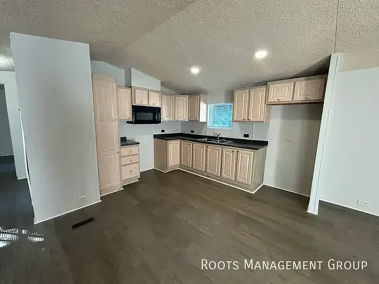 272 Emerson Bypass Rd #C22 — Photo 3