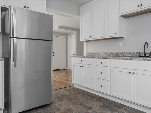 5th image of 619 Lynn Haven Ln