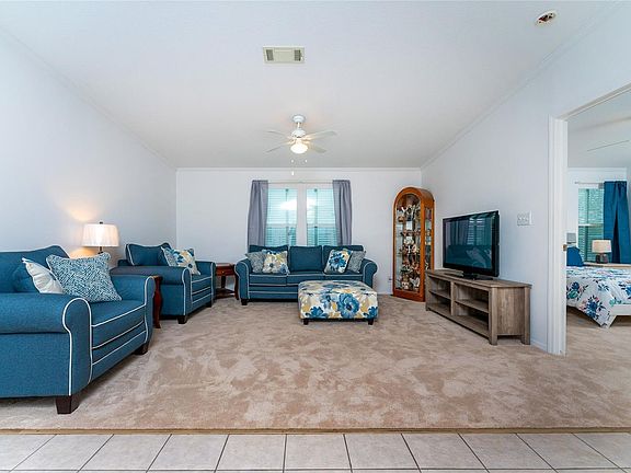 4th image of 1079 Mattawa Ln