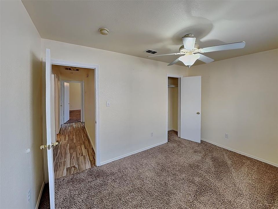1st image of 6236 Stockton Dr #6236