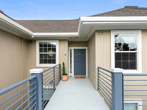 2nd image of 880 Meridian Bay Ln Unit 315