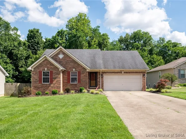 707 N Valley View Trace, New Albany, IN 47150