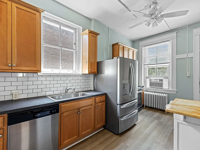 2713 W Grace St — Photo 28