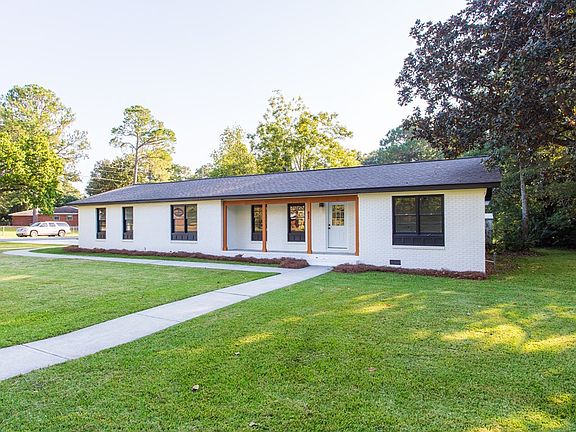 2nd image of 311 Betty Jo Dr