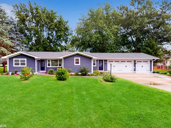 8N521 Stevens Rd, Elgin, IL 60124
