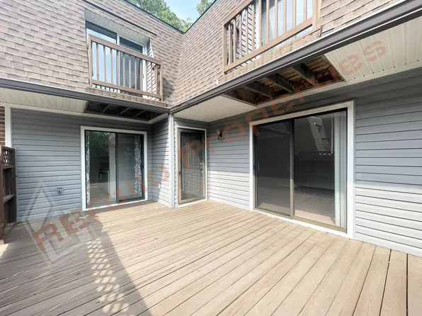 143 Brookberry Cir, Chapel Hill, NC 27517
