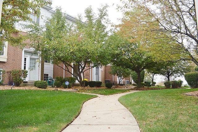 1st image of 18874 S Vanderbilt Dr