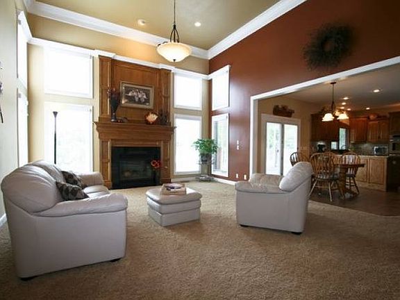 Formal Dining- Open Floor