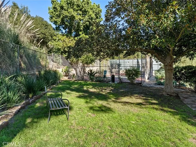 6752 Hillpark Dr #303 — Photo 18
