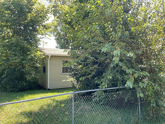 3rd image of 10220 Morning Sun Rd