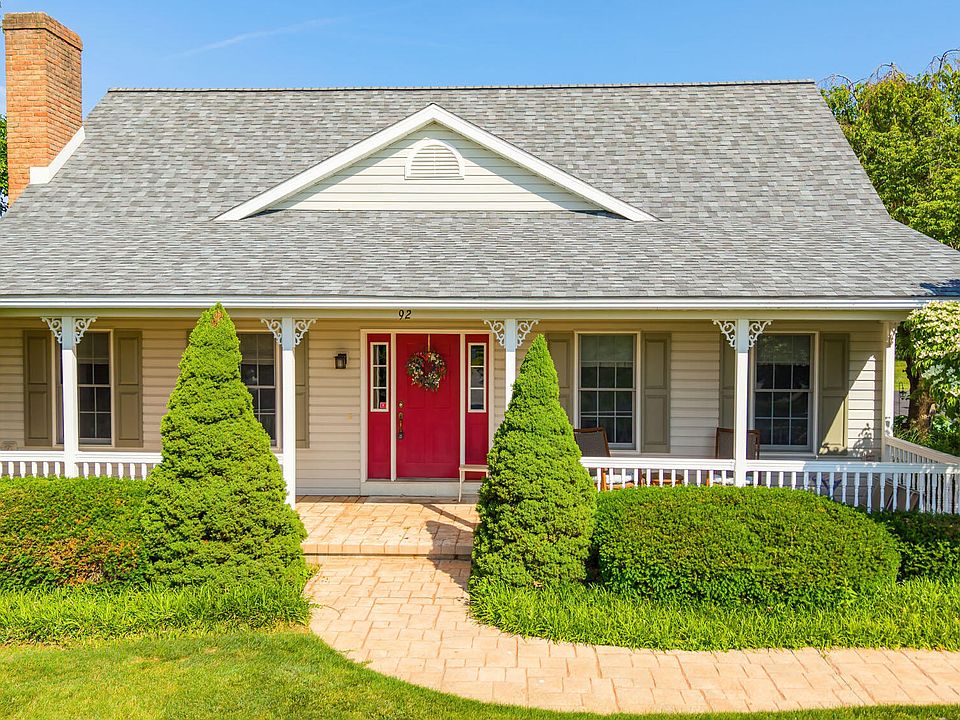 1st image of 92 Brentwood Cir