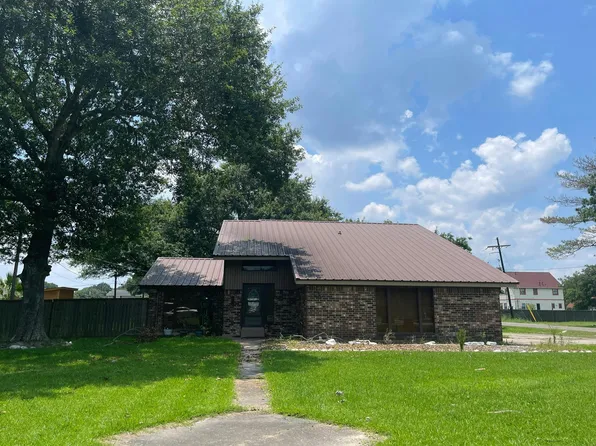 191 Fernwood St, Bridge City, TX 77611