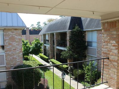 2230 S Piney Point Rd APT 220, Houston, TX, 77063