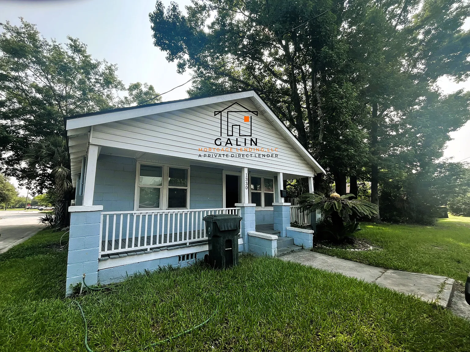 3 bed, 988 sqft, $1,650 — Photo 1