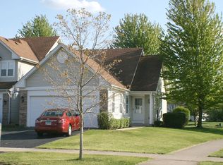 404 Prairieview Dr, Oswego, IL 60543