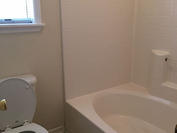 5th image of 3004 Ainsley Ct