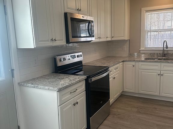 2nd image of 141 Edenwood Dr