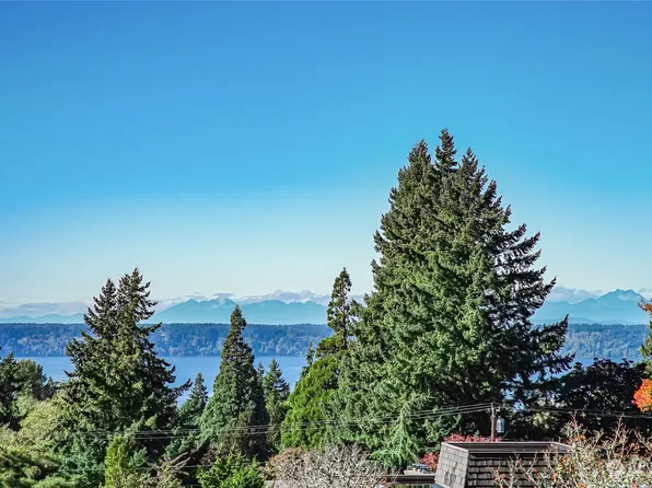 216 SW 191st Street, Normandy Park, WA 98166