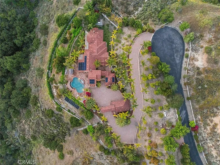 44915 Palladian Ct — Photo 16