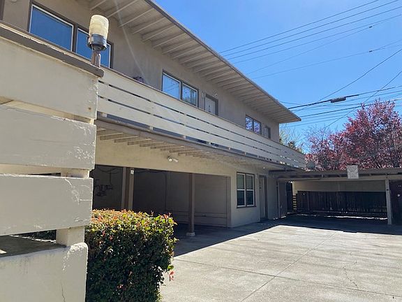 2nd image of 639 Rollins Rd APT 3