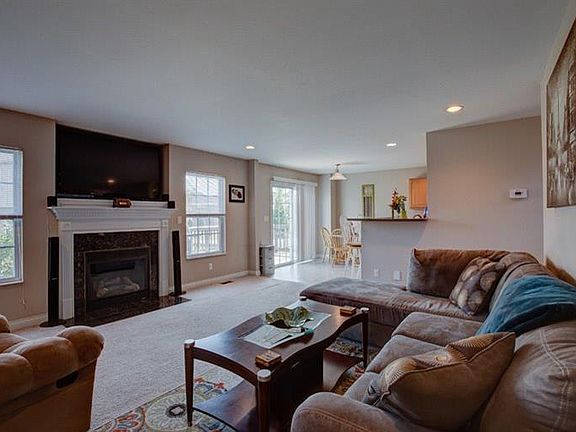 5th image of 435 Sunnybrook Dr