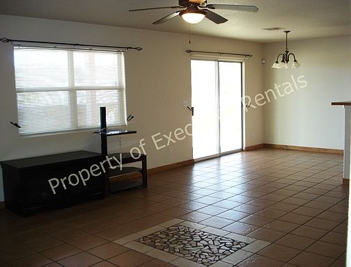 2nd image of 3636 Marion Ln