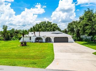 7436 Dana Lin Cir, North Fort Myers, FL 33917