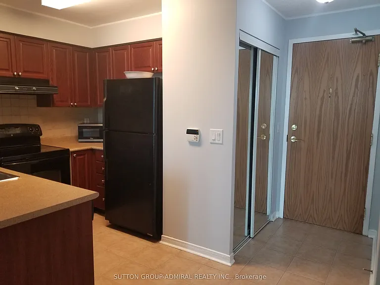5508 Yonge St #703 — Photo 3