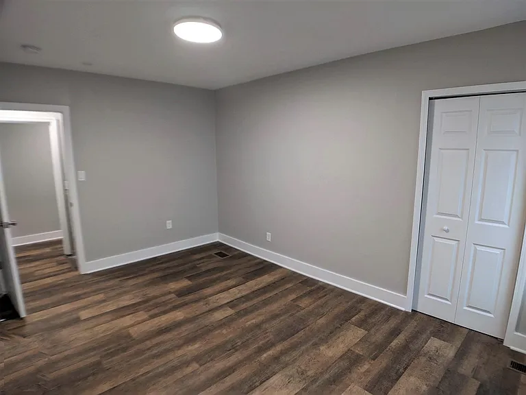 4826 Dearborn St — Photo 11