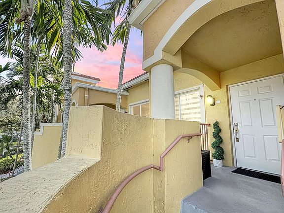 3rd image of 7910 NW 7th St APT 203
