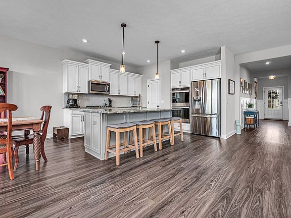 5th image of 5153 Zinnia Dr