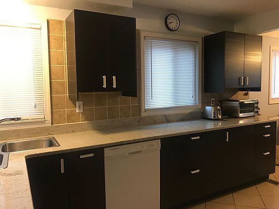 2nd image of 888 Katherine Ct