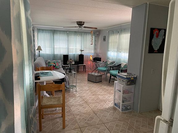 5th image of 5811 Eastlake Dr