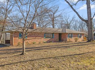 5904 Crestview Dr, Hixson, TN 37343