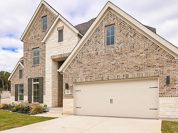 2nd image of 4111 Augusta Cir