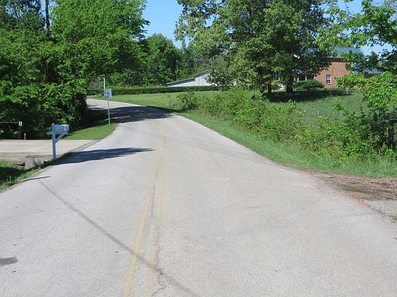 5th image of 564 Bellamy Ln