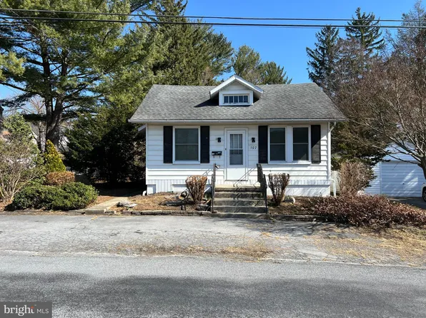 107 S Oller Ave, Waynesboro, PA 17268