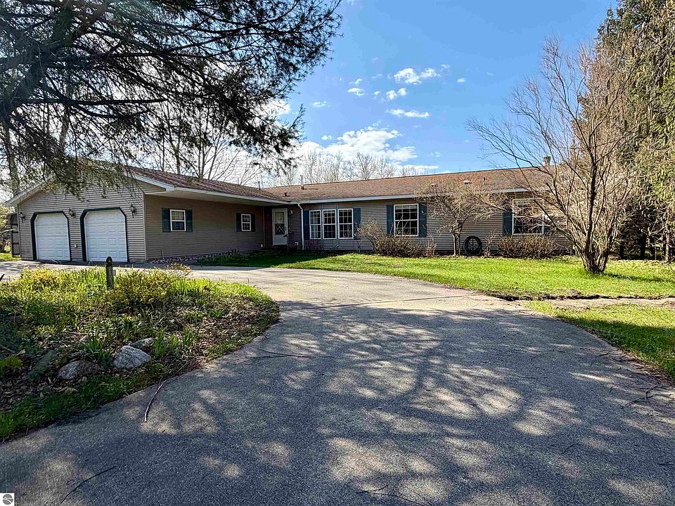 1st image of 13249 Indian Rd