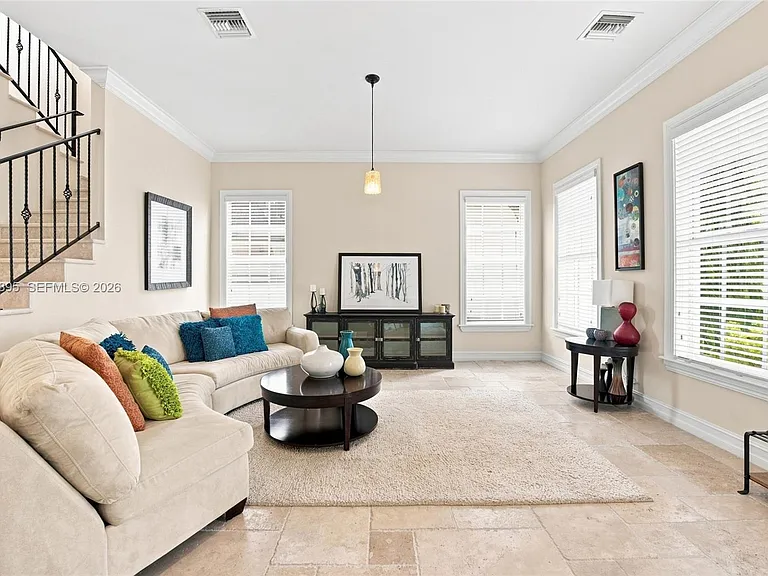 1419 SW 21st Ct — Photo 5