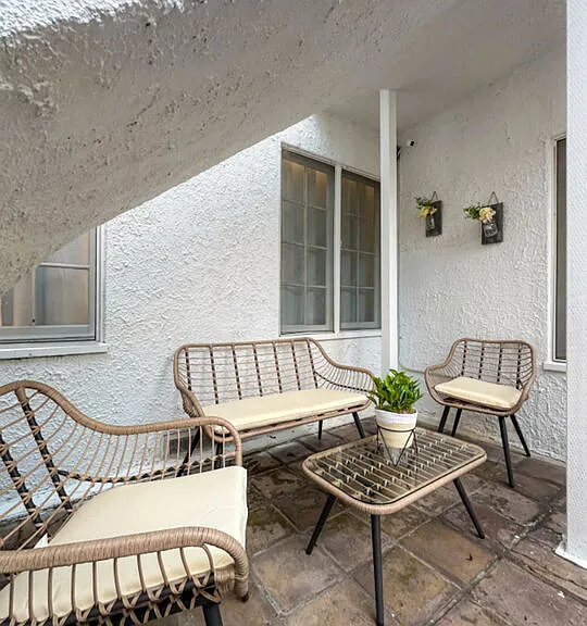 239 S Doheny Dr #239 — Photo 2