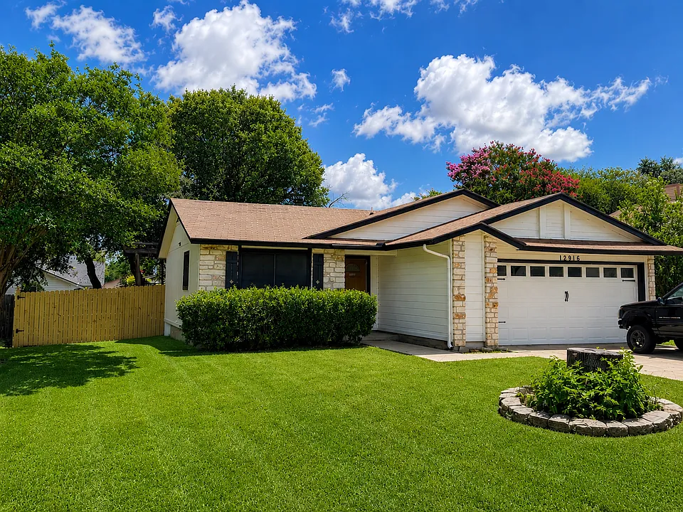 12916 Covington Trl