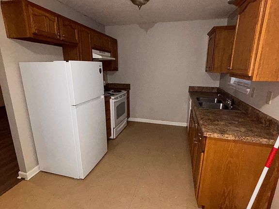 5th image of 106 Hines Blvd APT D