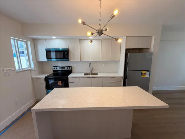 1904 SW 17th Ave, Miami, FL