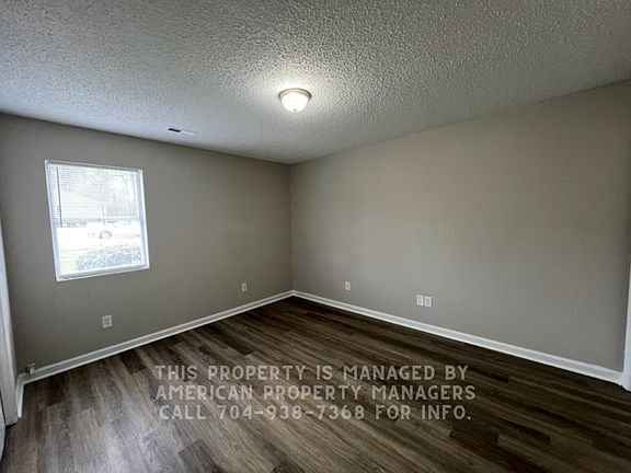 4th image of 316 Rustic Rd