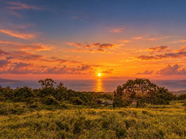 275 Kealakapu Rd, Kula, HI 96790