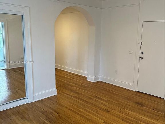 3rd image of 3433 Garden Ave APT 7