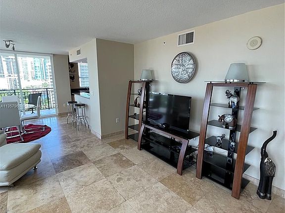 2nd image of 610 W Las Olas Blvd APT 1217N