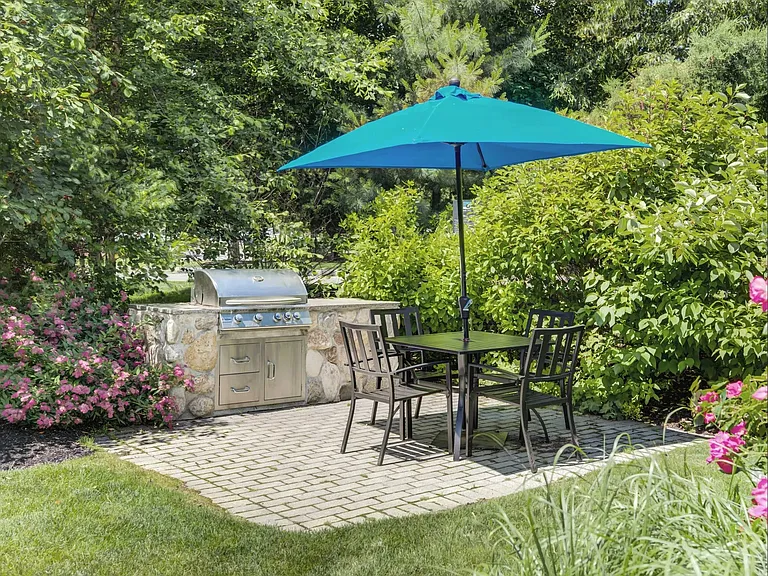 Outdoor Grilling Area