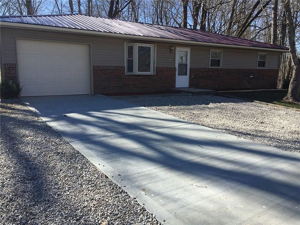 1st image of 195 S Cherokee Dr
